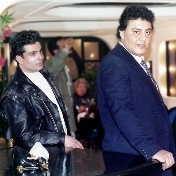 عمرو دياب مع حسين الامام فى أيس كريم