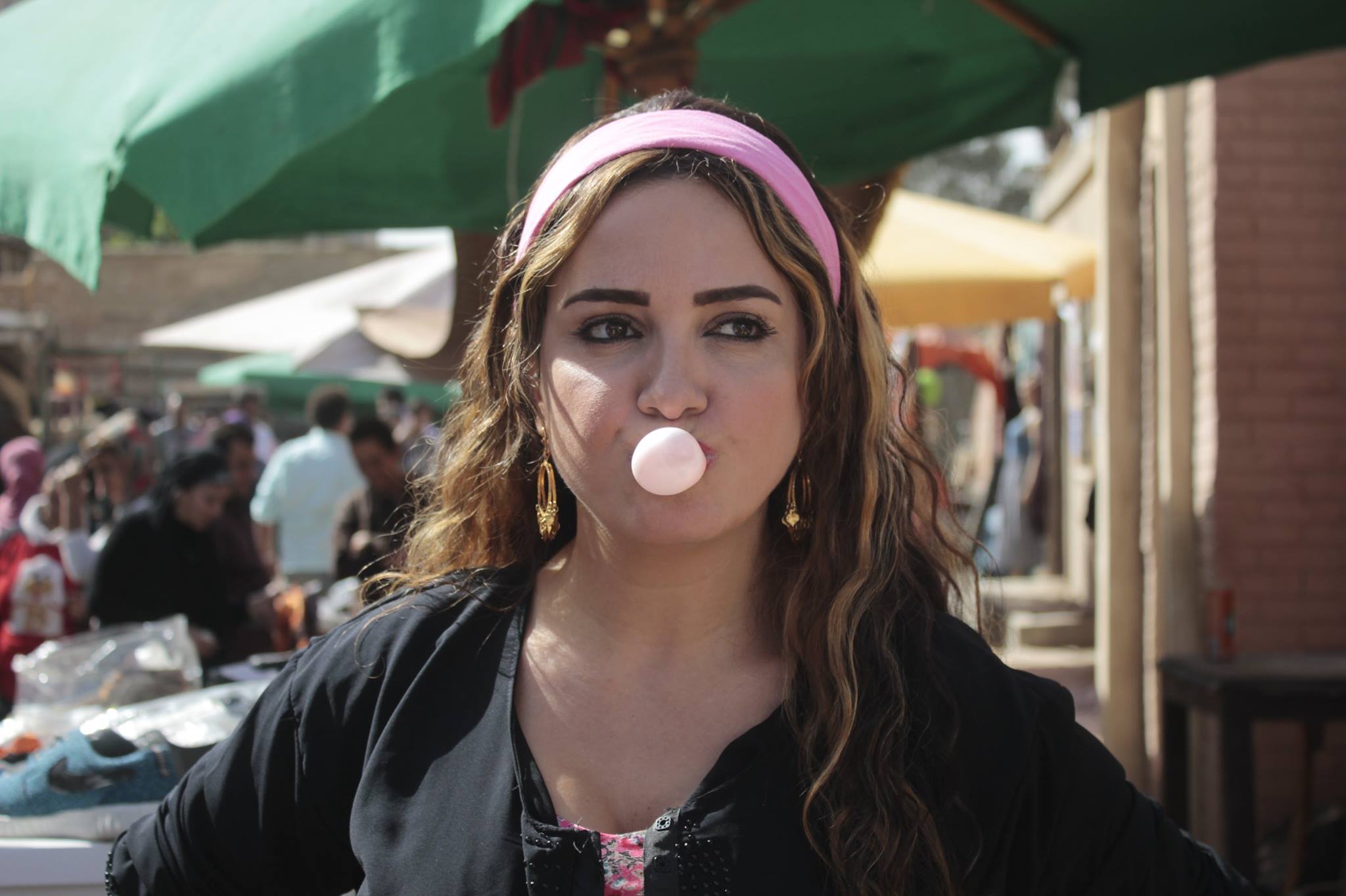 ريهام عبد الغفور في كواليس فيلم سوق الجمعة
