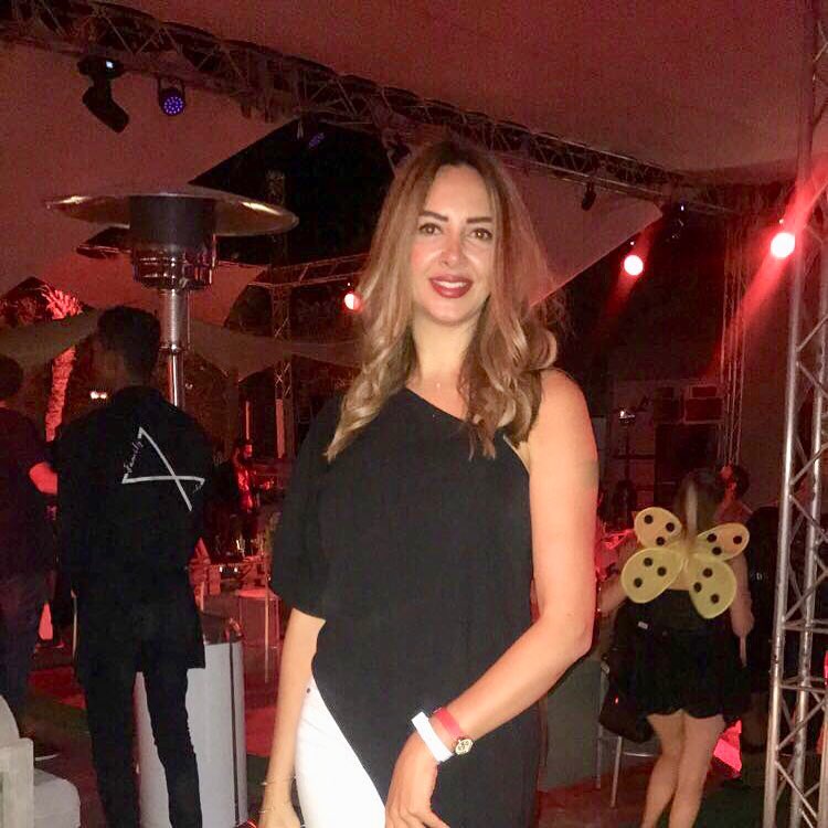 إيمان الزيدى تكشف تفاصيل تجربتها فى «طلق صناعى» قبل انطلاق عرضه - عين