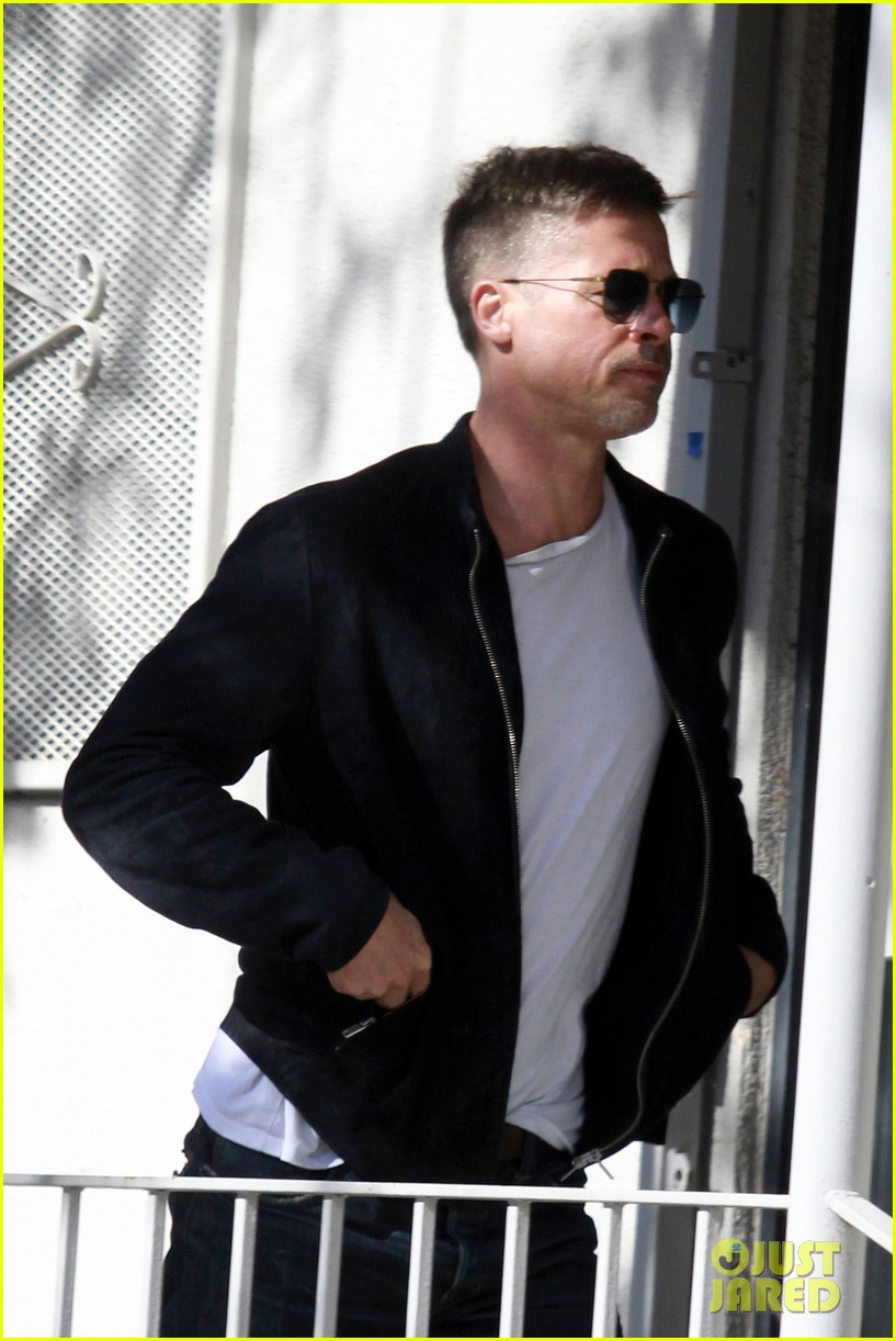 brad-pitt-appears-slimmed-down-in-new-photos-04