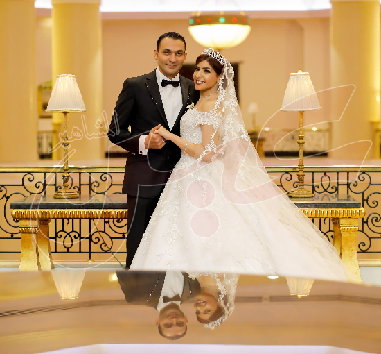 إطلالة العروسين محمد نجيب ونورهان مصطفي