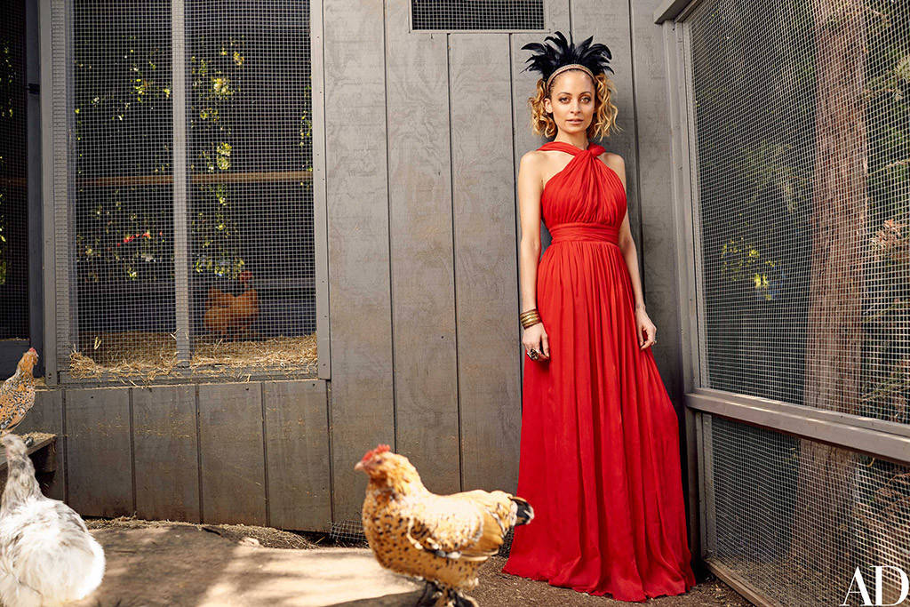 rs_1024x683-170426142330-1024.Nicole-Richie-Chicken-Coop2-Kf.42617