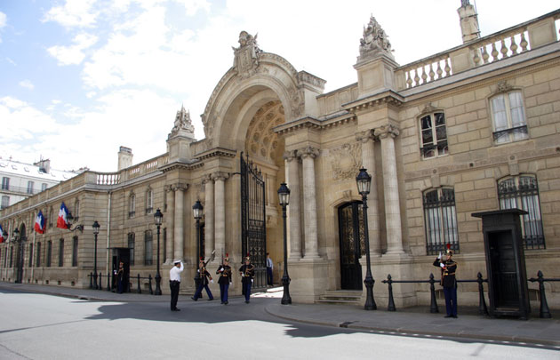 Palais-de-l’Élysée-Entrée---630x405---©-Fotolia-ParisPhoto