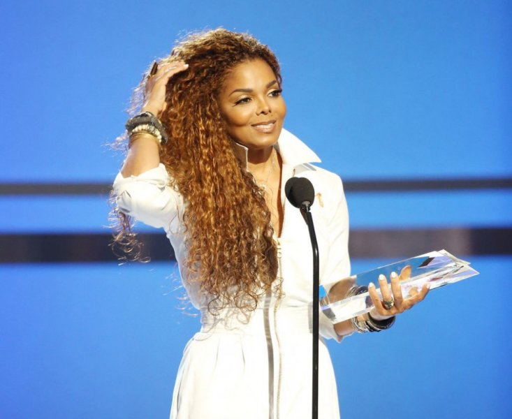 Janet-Jackson-BET-Awards-2015-Pictures
