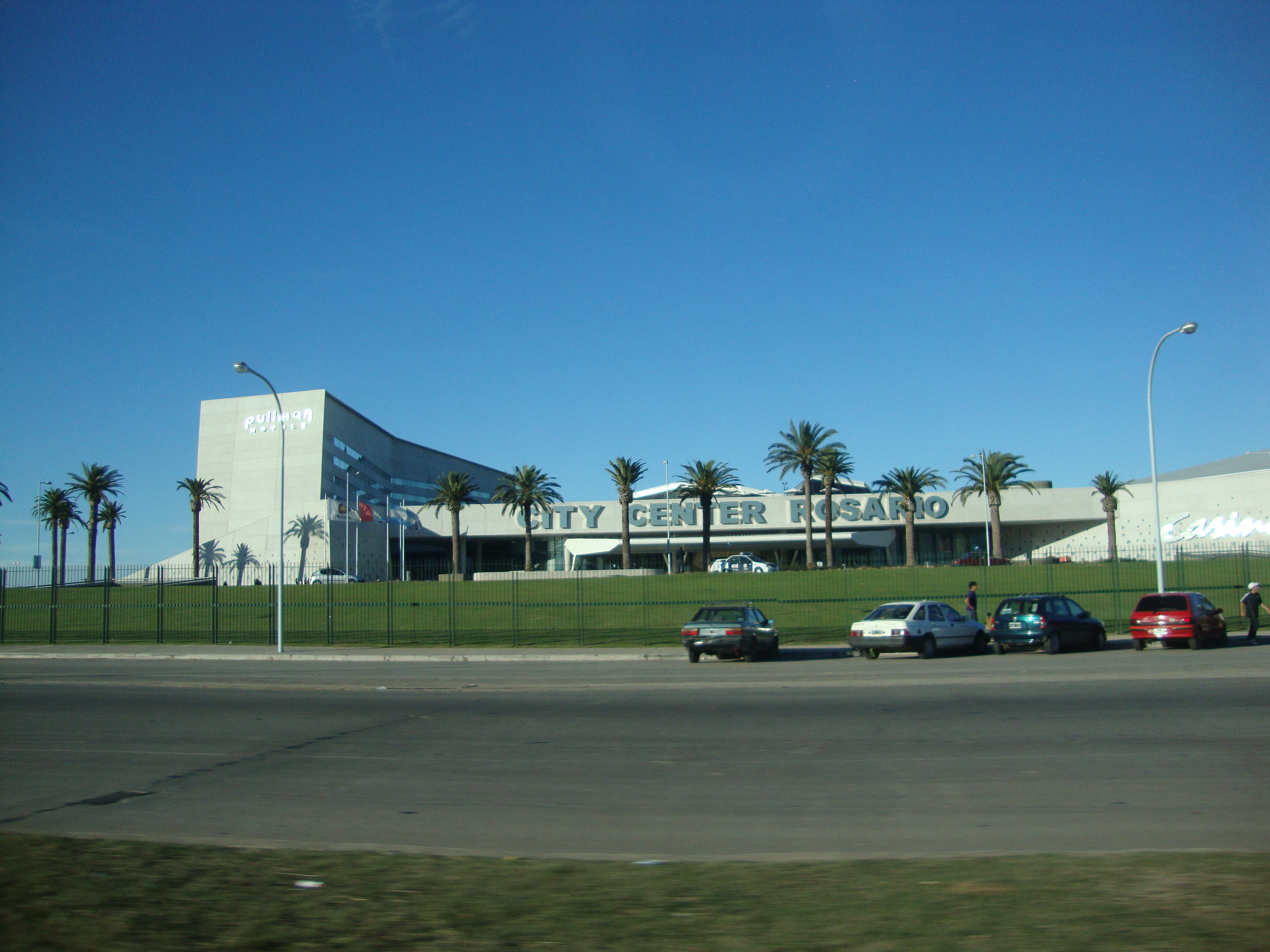 City_Center_Rosario_desde_Autopista_Panamericana