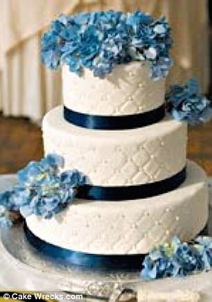 40FECFE000000578-4562340-One_couple_wanted_an_elegant_three_tiered_white_wedding_cake_dec-a-57_1496326758070