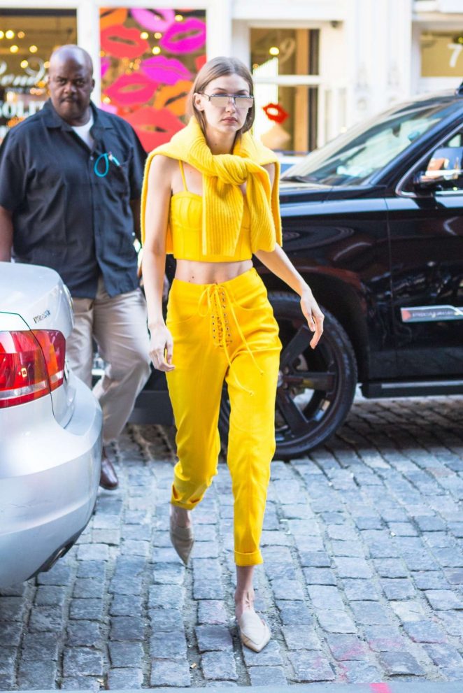 Gigi-Hadid-in-yellow-out-in-NYC--10-662x991