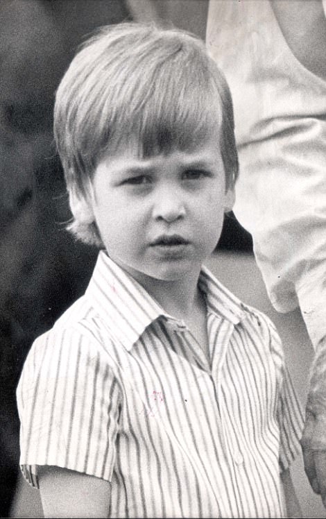 004A6D9700000258-4718542-Prince_William_age_four_looking_eerily_similar_to_his_son_George-a-40_1500671133547