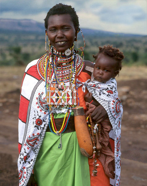 476px-Maasai_Woman_Meeyu_Sale_Wearing_her_Finest