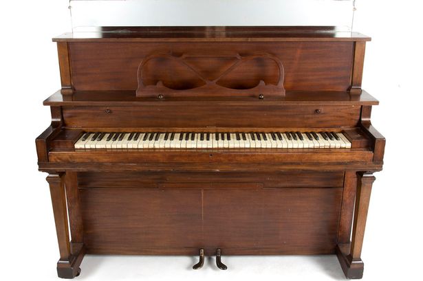 The-piano-and-bench-were-purchased-by-Presley-aged-20-in-Memphis-Tennessee-in-1955