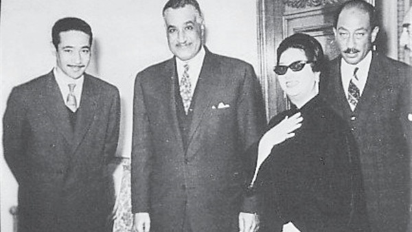 أم كلثوم ومحمد الموجى وجمال عبد الناصر و السادات