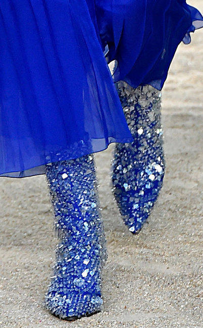 rs_634x1024-180123123604-634-Chanel-Haute-Couture-Multi-Beaded-Boots