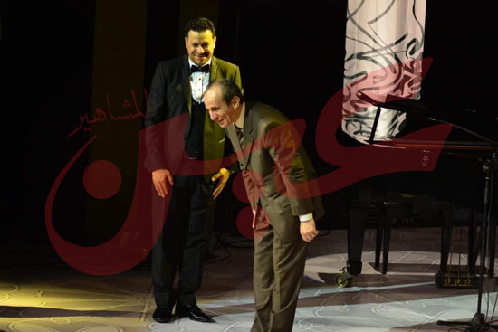 مدحت صالح و فرح الموجي في الليلة السادسة من فعاليات مهرجان الموسيقى العربية (9)