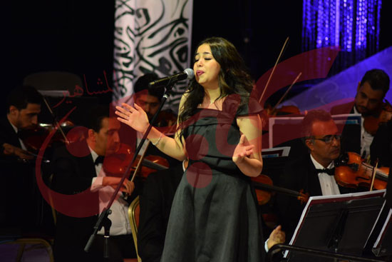 مدحت صالح و فرح الموجي في الليلة السادسة من فعاليات مهرجان الموسيقى العربية (11)