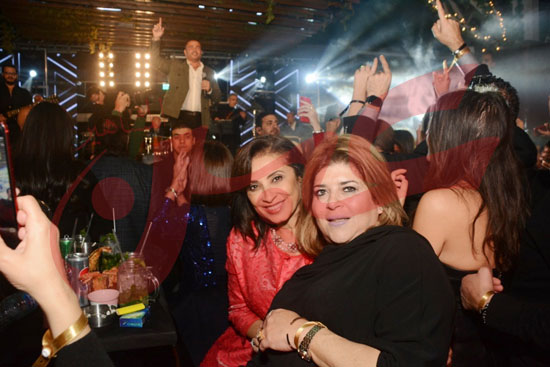 الهضبة يتألق بأقوى حفلات الكريسماس فى القاهرة الجديدة (10)