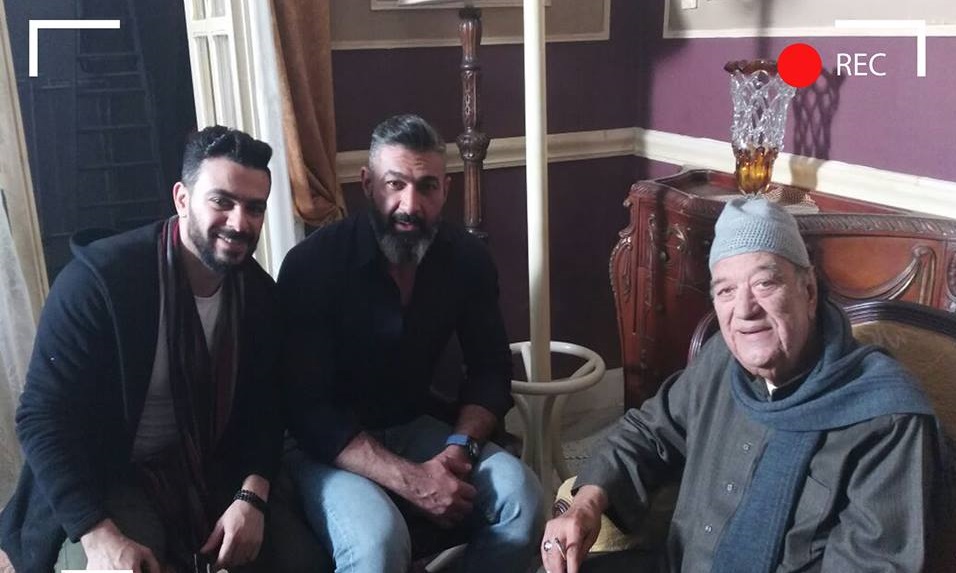 حسن حسني وياسر جلال وكريم الحسيني في كواليس مسلسل رحيم