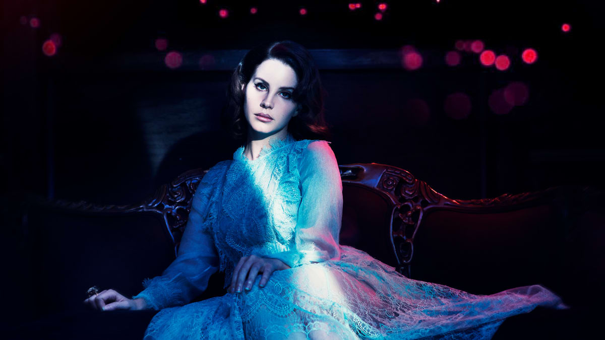 lana_del_rey_saccenti_homepagethumb_2017coverstory