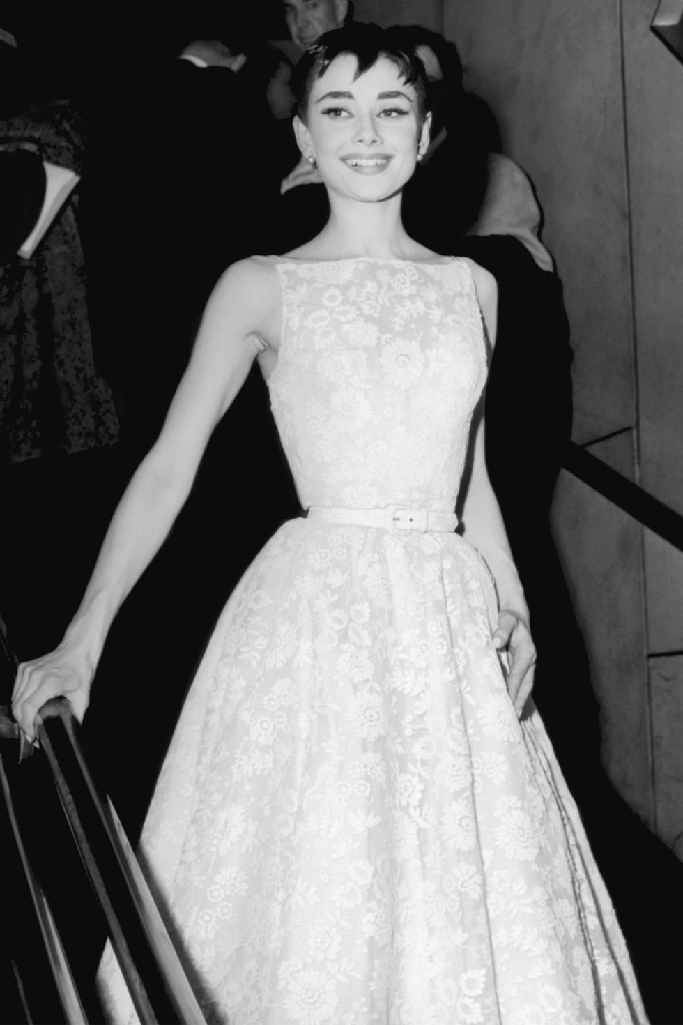 hbz-best-oscars-dresses-1954-audrey-hepburn