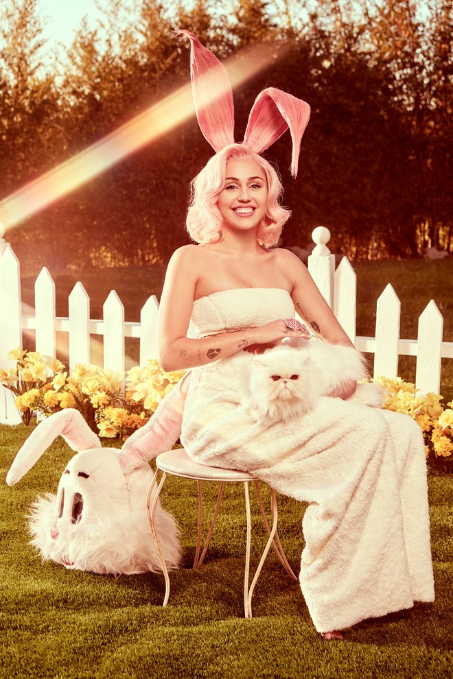 02-miley-easter