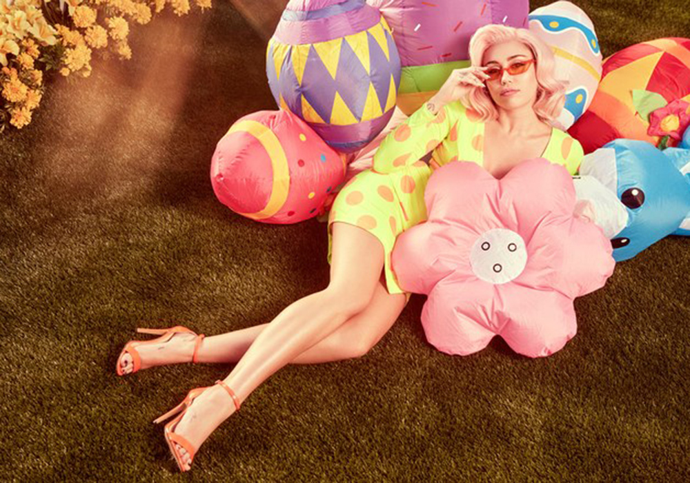 miley-easter-2
