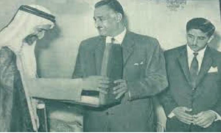 الشيخ زايد مع الزعيم جمال عبد الناصر