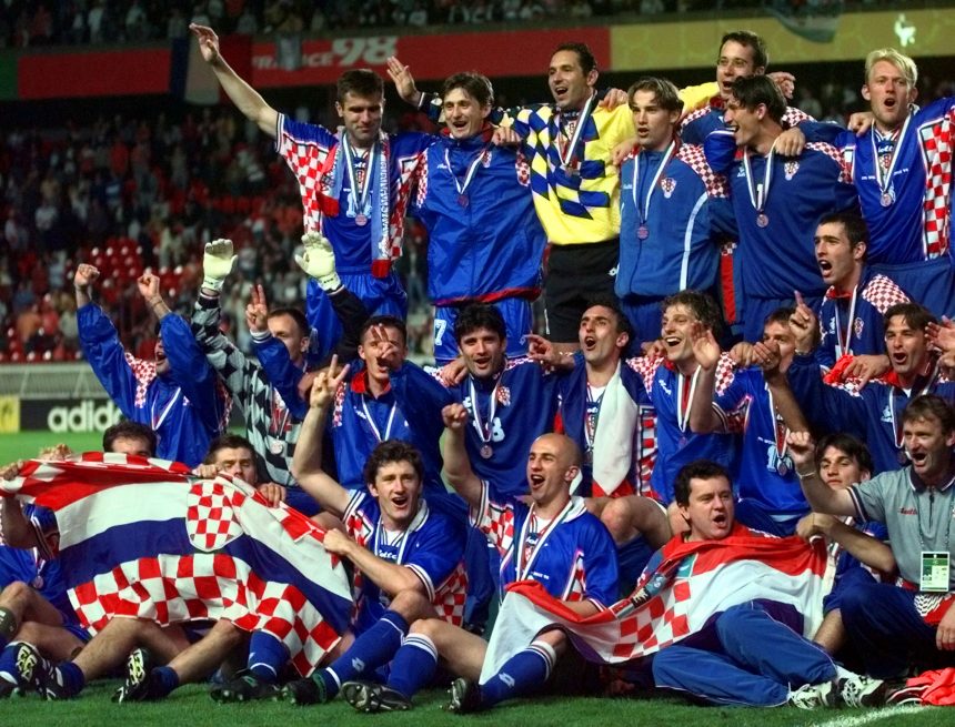 156157-منتخب-كرواتيا-بالميدالية-البرونزية
