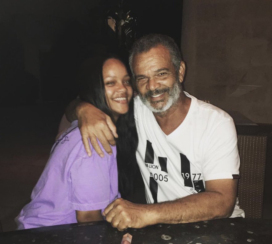 ريهانا ووالدها ريهانا ووالدها