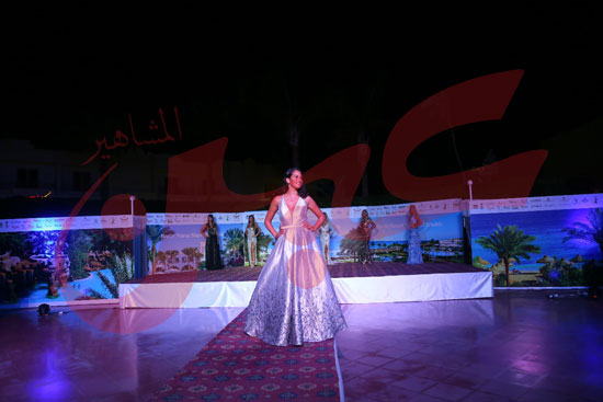ملكات جمال بلجيكا يرفعون علم مصر في مدينة الحب والسلام  شرم الشيخ  (13)