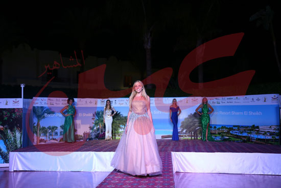 ملكات جمال بلجيكا يرفعون علم مصر في مدينة الحب والسلام  شرم الشيخ  (21)