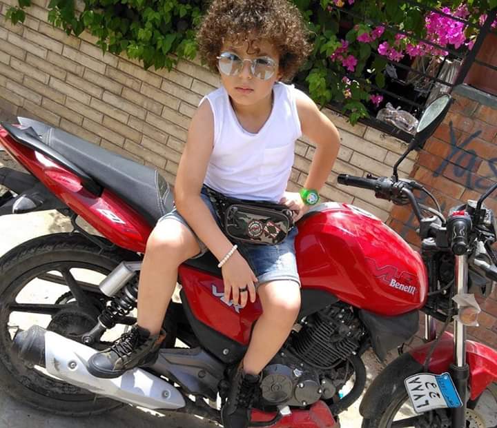 الطفل ياسين أمير ثانى مرة تمثيل فى مسلسل «بخط الإيد» مع أحمد رزق 71072-9_39