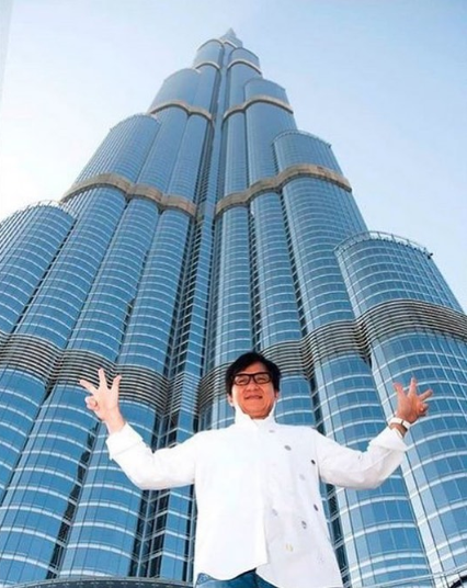 جاكي شان امام برج خليفة