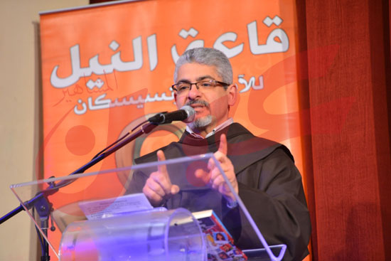 رئيس المركز الكاثوليكي يكرم بهاء نبيل والسعودى محمود لتغطيتهم المميزة (14)