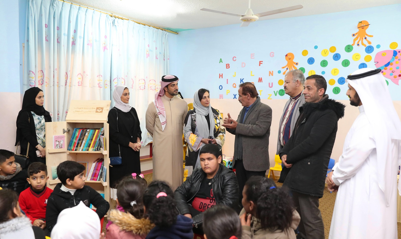 إهداء 700 كتاب إلى 7 مدارس فى الأردن لدعم اللاجئين والنازحين (1)