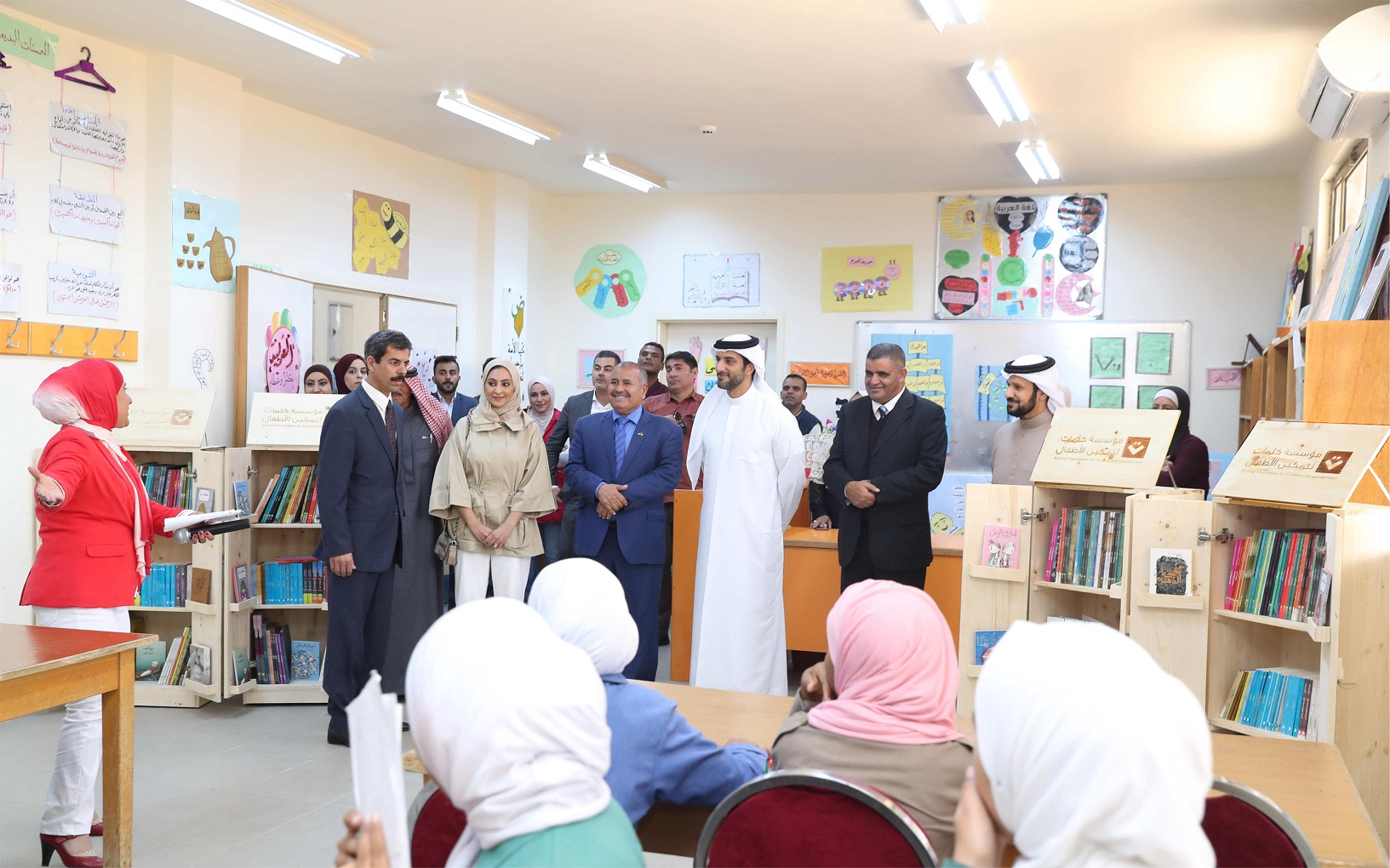 إهداء 700 كتاب إلى 7 مدارس فى الأردن لدعم اللاجئين والنازحين (6)