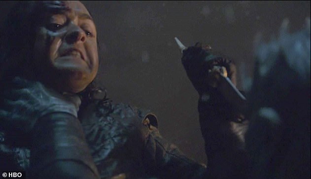 12900956-6980125-Bye_She_stabbed_him_with_her_valyrian_steel_dagger_killing_him_w-a-11_1556703526193