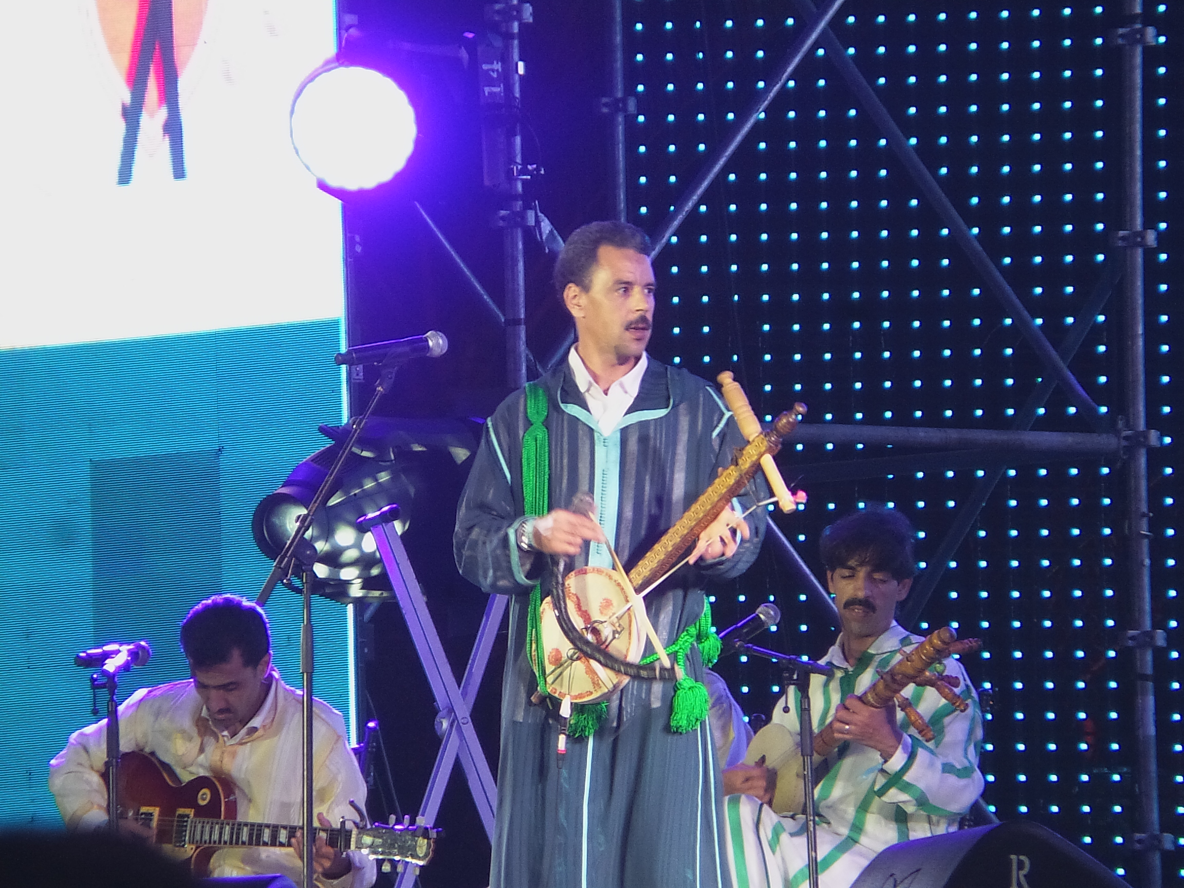 الرايس سعيد يفتتح مهرجان تيميتار للموسيقى الأمازيغية في أغادير (8)