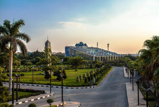 جامعة مصر للعلوم والتكنولوجيا (5)