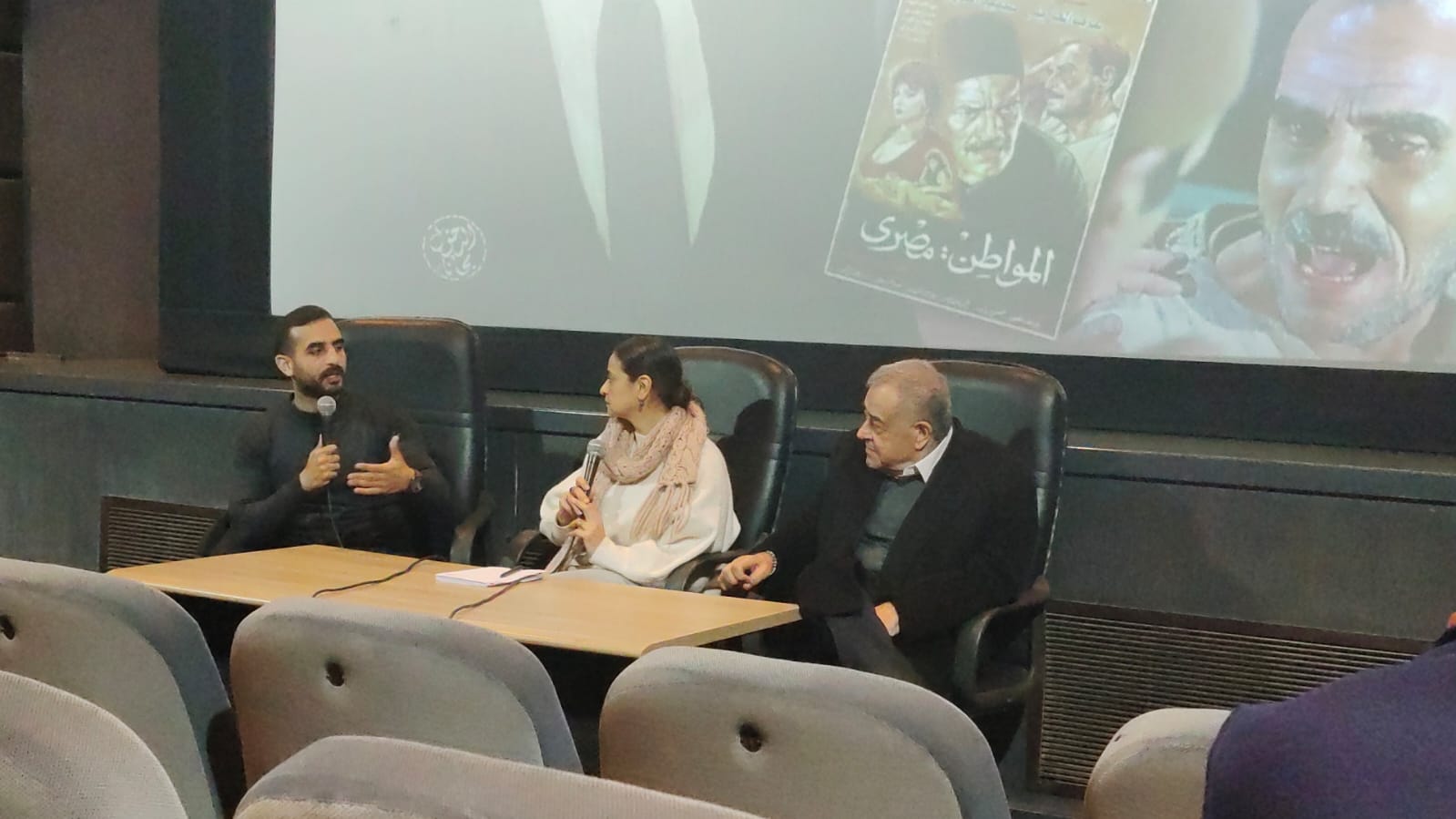 حسين القلا وعلا الشافعي في ندوة الاحتفاء بذكري رحيل عزت العلايلي بسينما الهناجر (5)