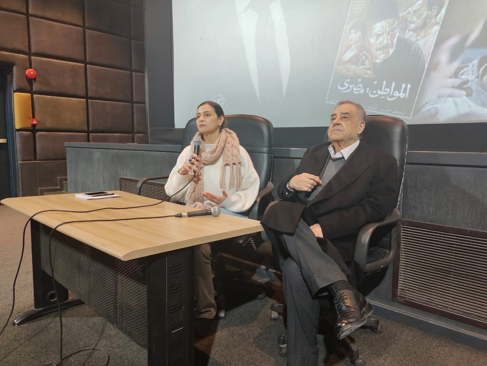 حسين القلا وعلا الشافعي في ندوة الاحتفاء بذكري رحيل عزت العلايلي بسينما الهناجر (6)