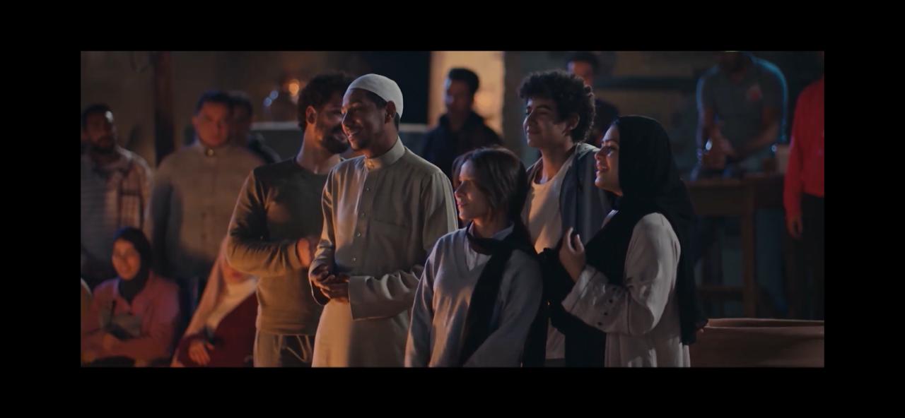 مسلسل حضرة العمدة الحلقة 10  أهل تل شبورة يغنون لروبي علي اليادي (5)