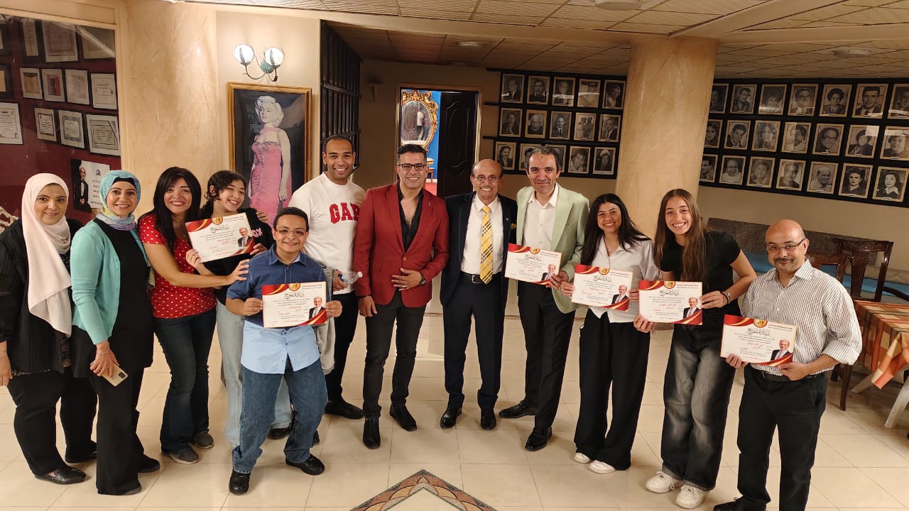 محمد صبحي يحتفل بتخريج دفعة جديدة (1)