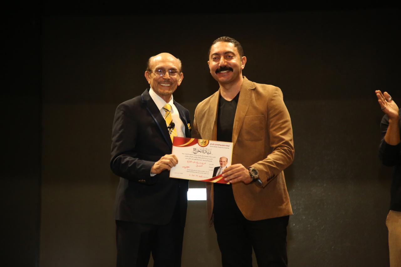 محمد صبحي يحتفل بتخريج دفعة جديدة (12)