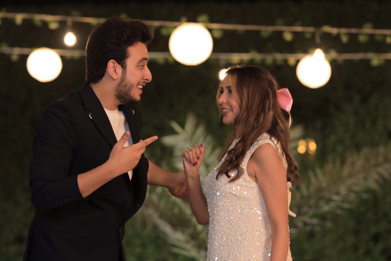 جنات والحسن عادل ينتهيان من تصوير كليب الليلة حلوة (4)