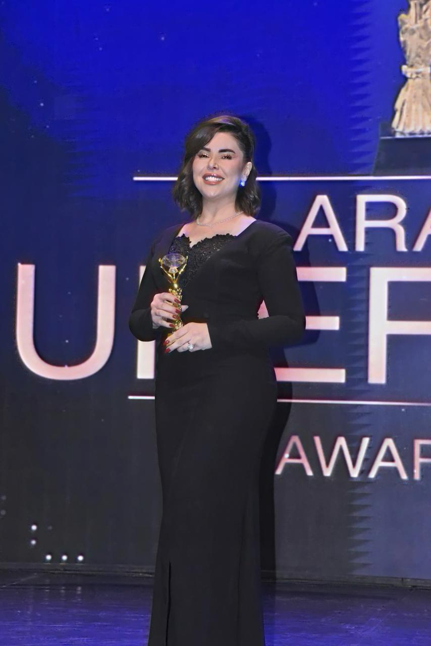 تكريم اماني السويسي في سوبر ستار العرب (3)