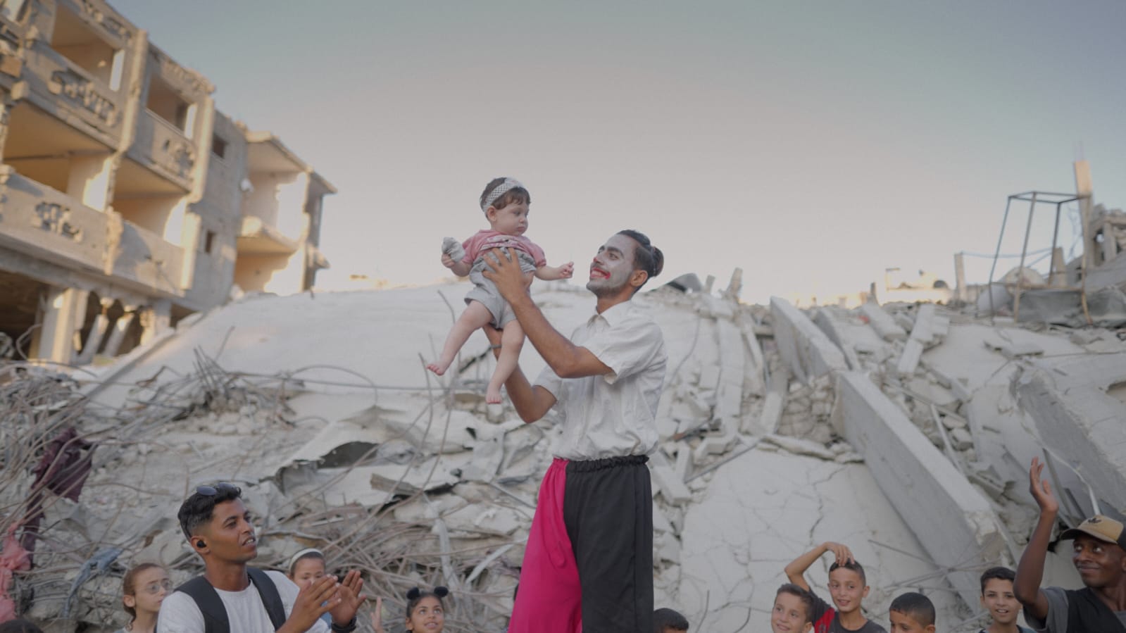 مشهد من فيلم ضايل عنا عرض