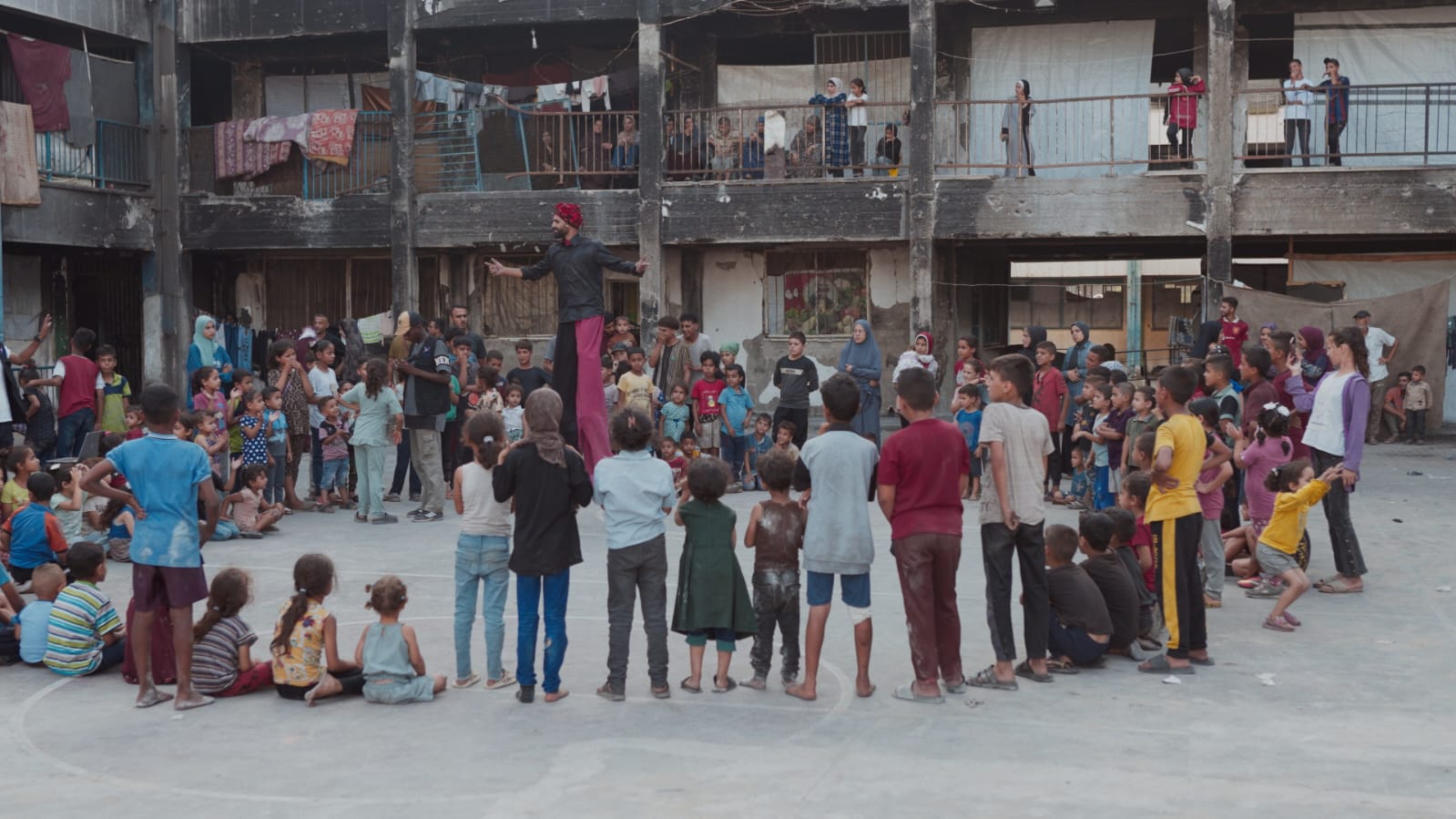 فيلم ضايل عنا عرض