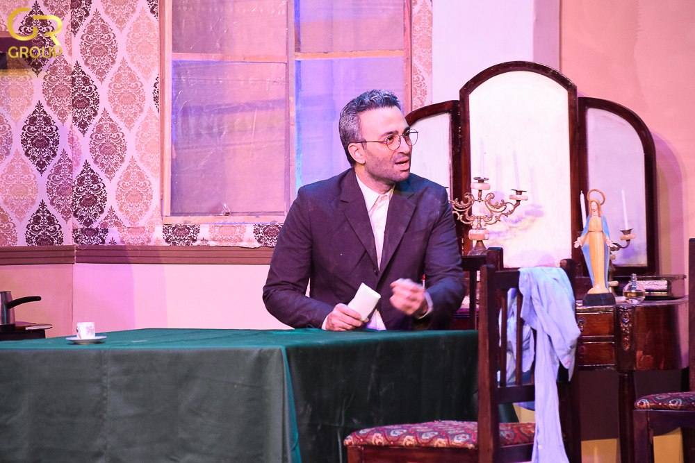 شادي هجرس في مسرحية نابولي مليونيرة شادي هجرس في مسرحية نابولي مليونيرة