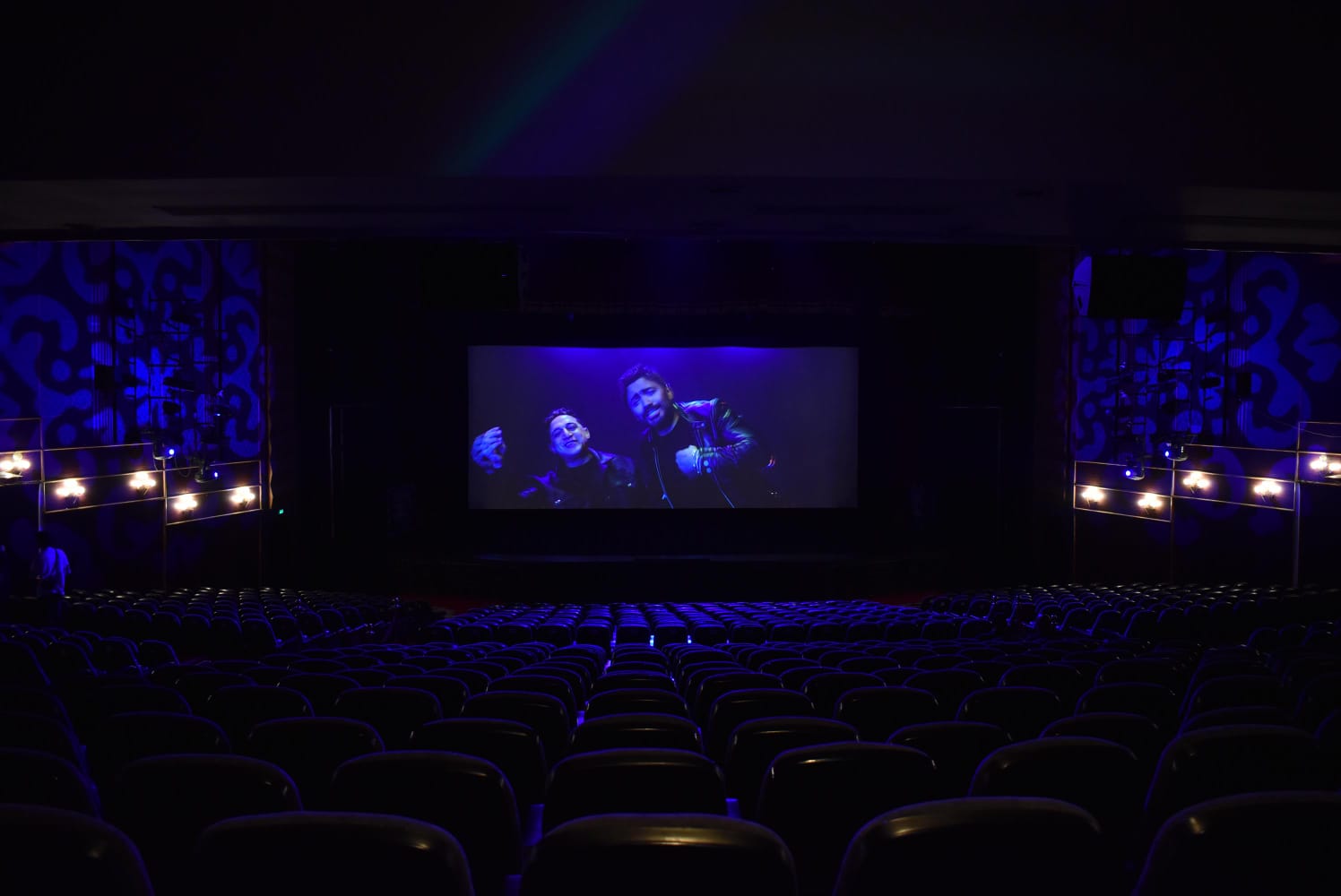 عرض فيلم ريستارت (13)