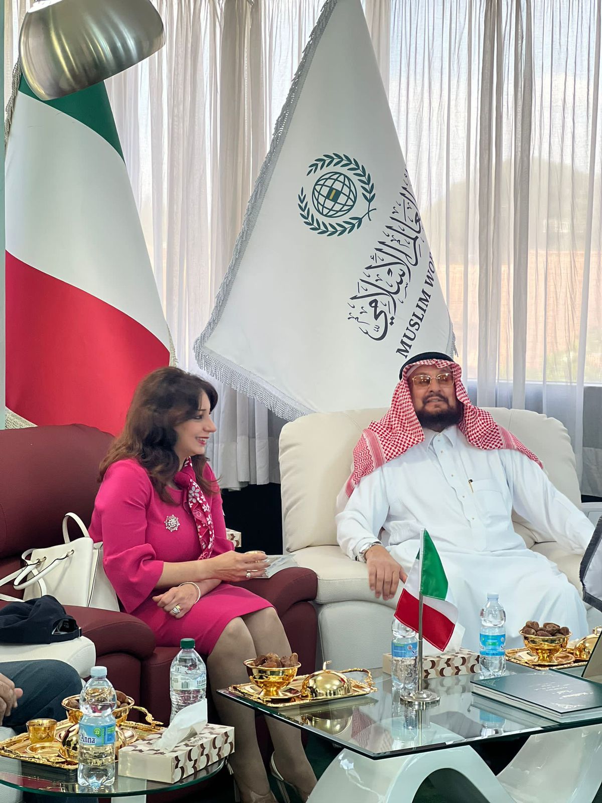 عبد العزيز سرحان يزور الاكاديمية المصرية للفنون ويستضيف مديرة الاكاديمية