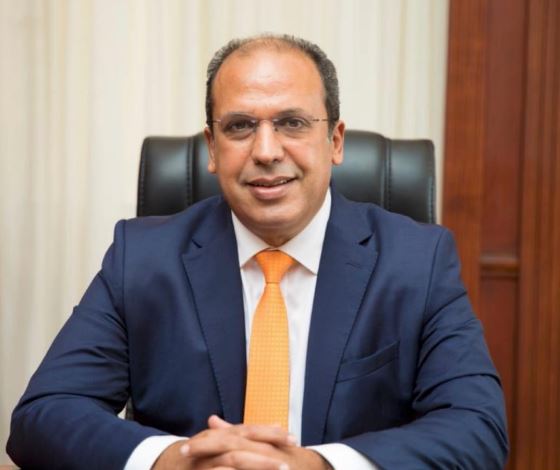 محمد لطفي رئيس الجامعة البريطانية
